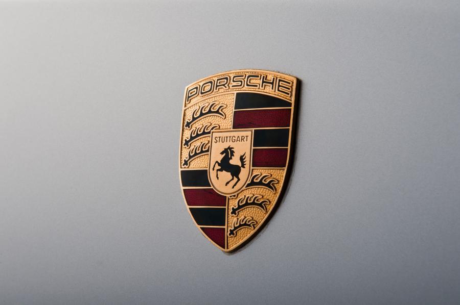  Porsche 911 GT1 Strassenversion 1997 года  (фото 17 из 61)